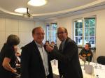 Volker Rembs (re) übergibt das Präsidentenamt an Norbert Hildebrandt (li)